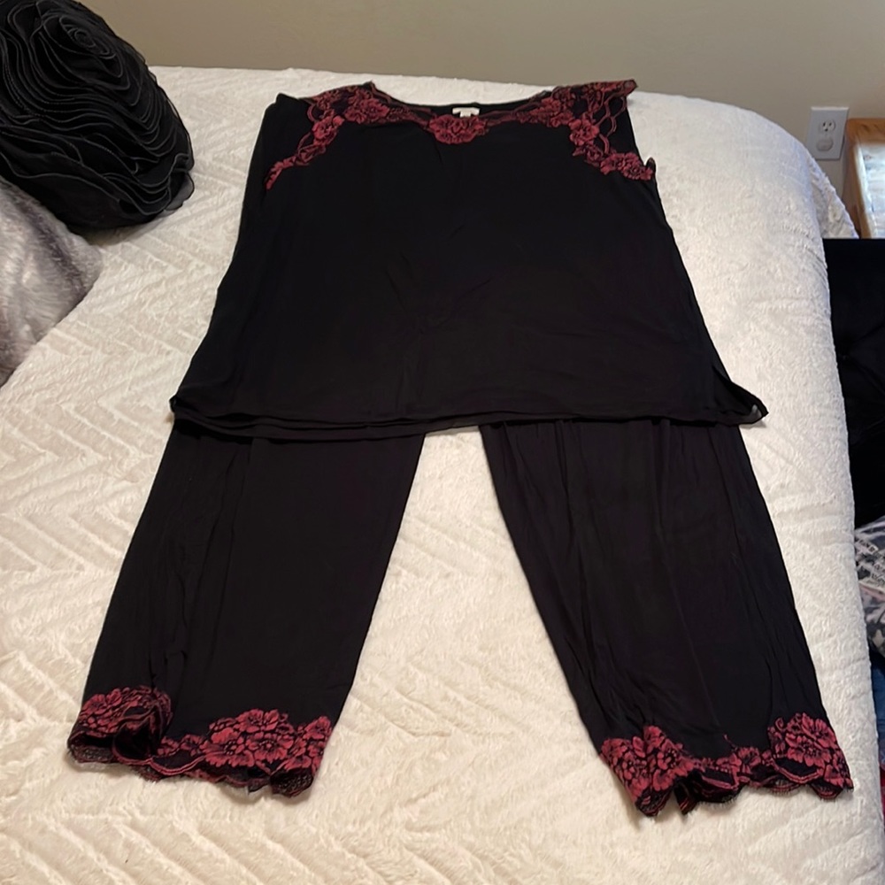 Soma pajamas!!! Pants with short sleeved top, edged in pink and black lace.
